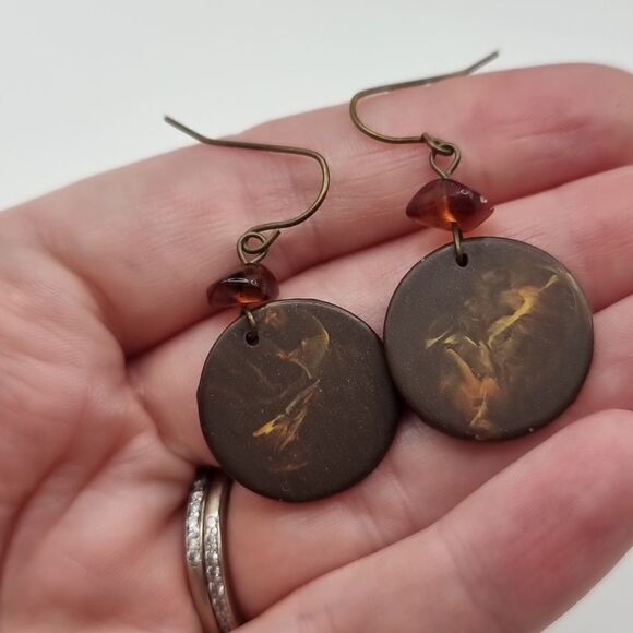 TORTISE CHOCOLATE circle round bead dangle earrings - Picture 3 of 6